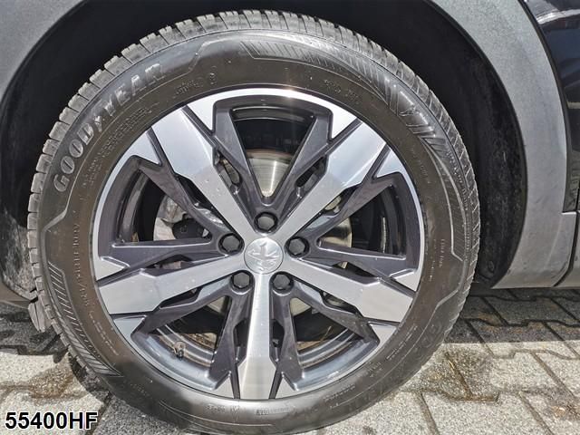 Fahrzeugabbildung Peugeot 3008 1.2 PureTech 130, Allure Pack