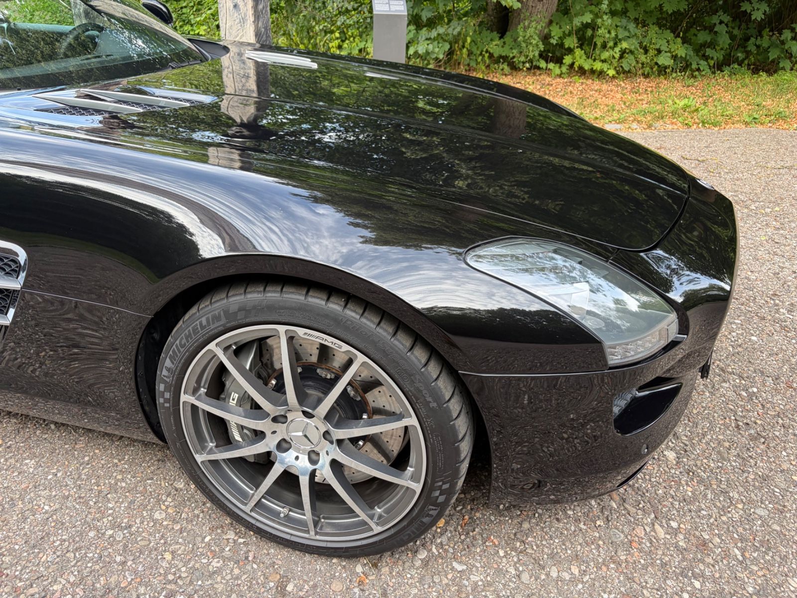 MERCEDES-BENZ SLS AMG 11