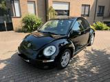 Volkswagen New Beetle 2.0 Benziner sehr zu... - gebrauchte VW New Beetle aus dem Jahr 2007