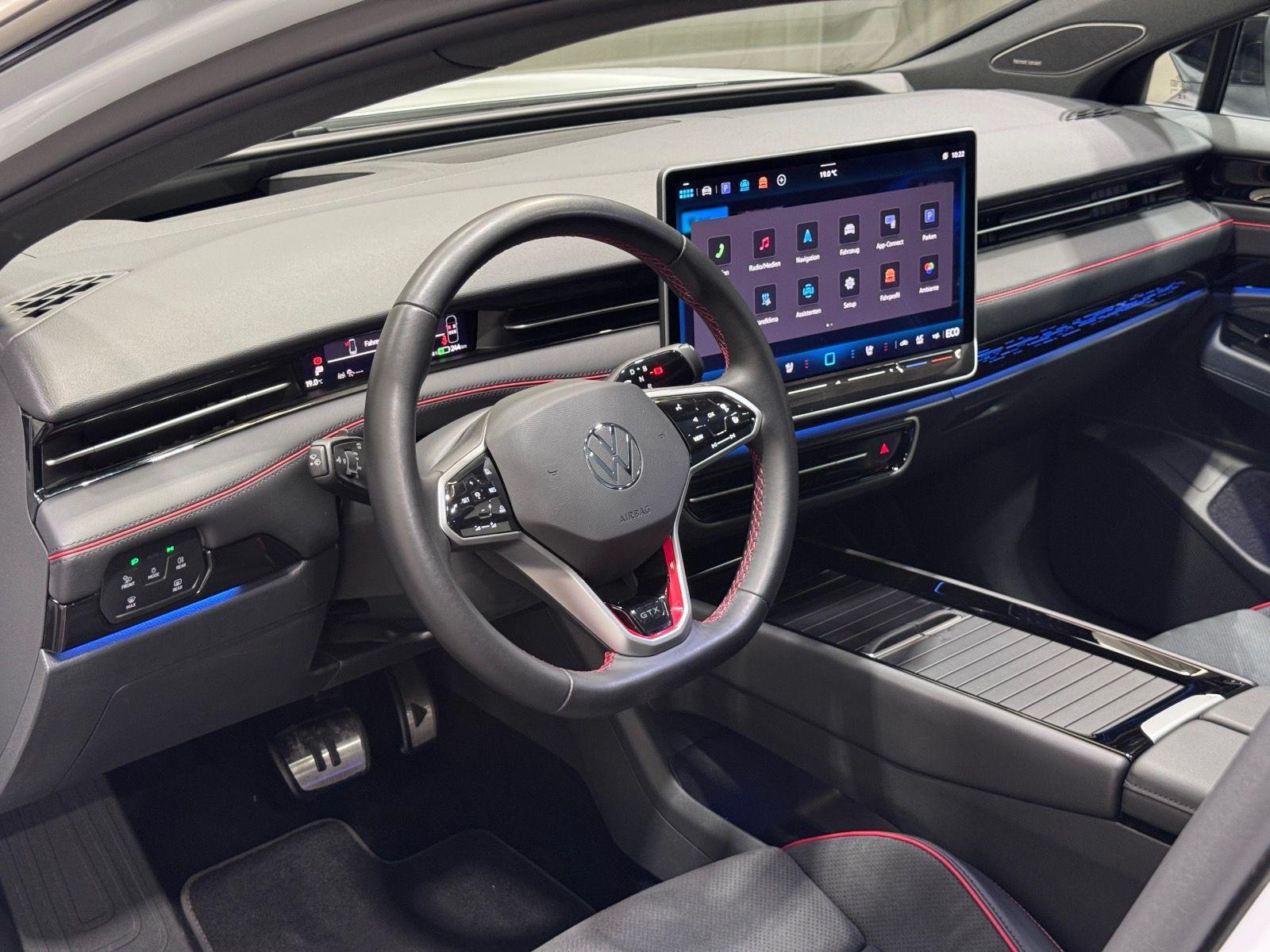 Volkswagen ID.7 Tourer GTX | MATRIX NAVI PANO HARMAN AHK