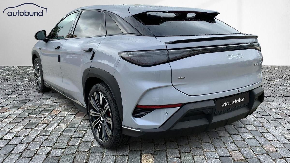 BYD SEALION 7