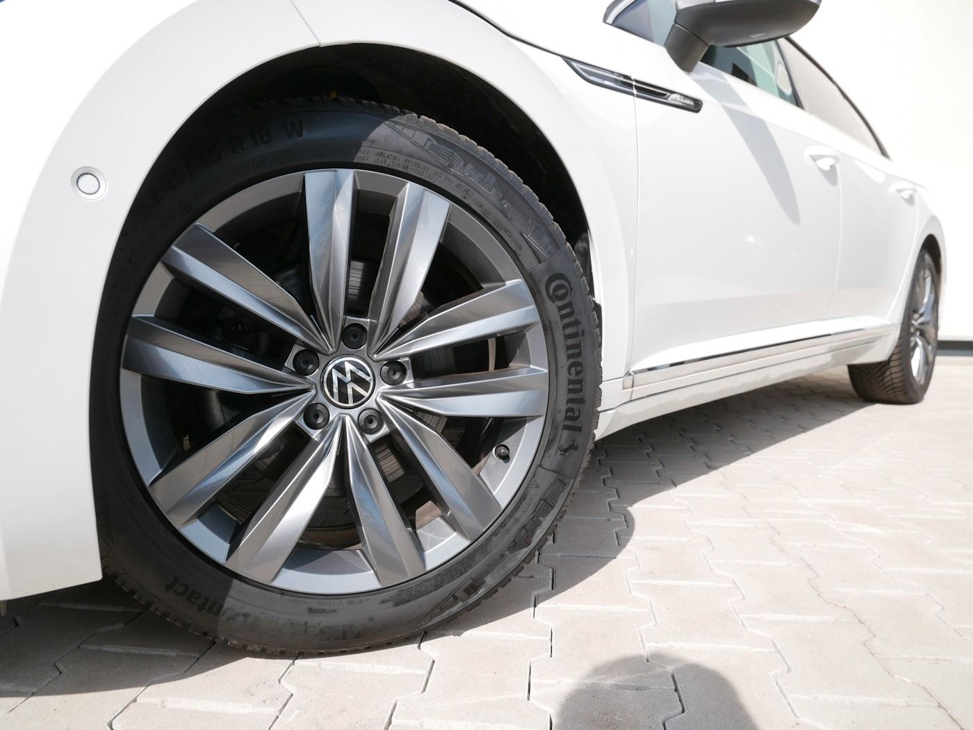 Fahrzeugabbildung Volkswagen Arteon SB 2.0 Elegance NEU61T AHK LED Kamera DSG