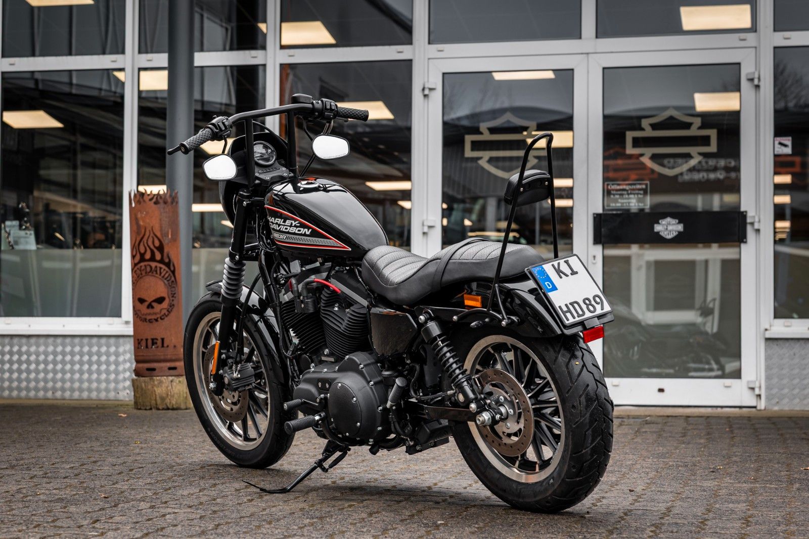 Fahrzeugabbildung Harley-Davidson Sportster XL883R Roadster - MILLER ABGASANLAGE -