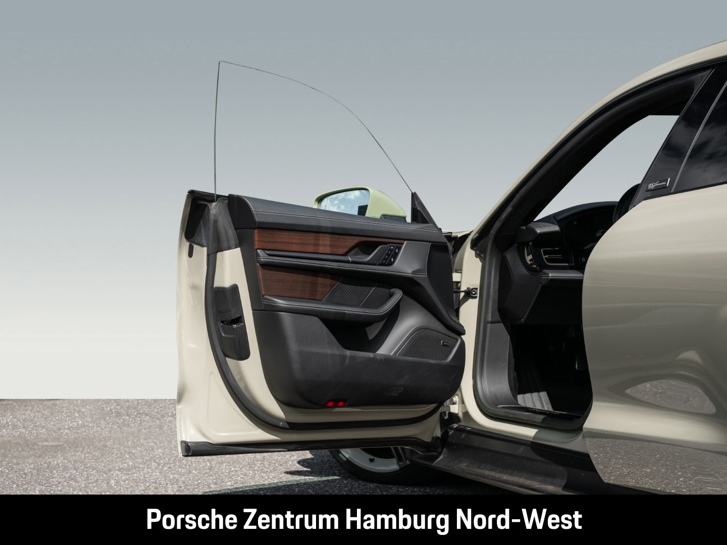 Porsche Taycan GTS InnoDrive Head-Up BOSE PSCB 21-Zoll foto 24