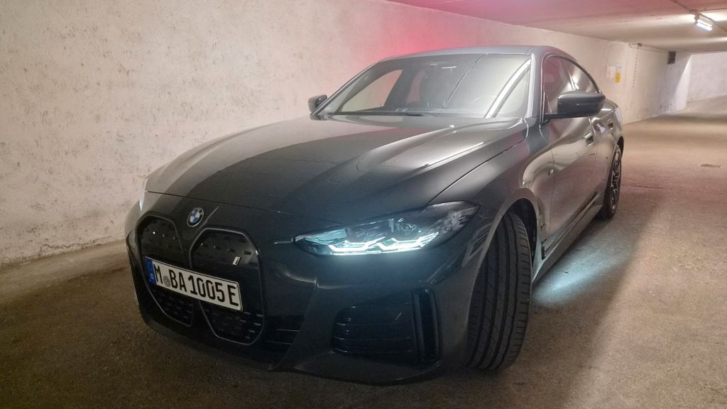 BMW i4