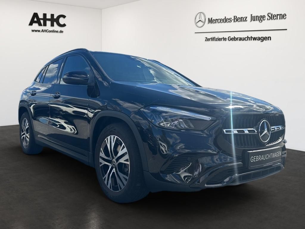 Fahrzeugabbildung Mercedes-Benz GLA 200 Progressive Memo KeyLess LED SHZ Ambie.