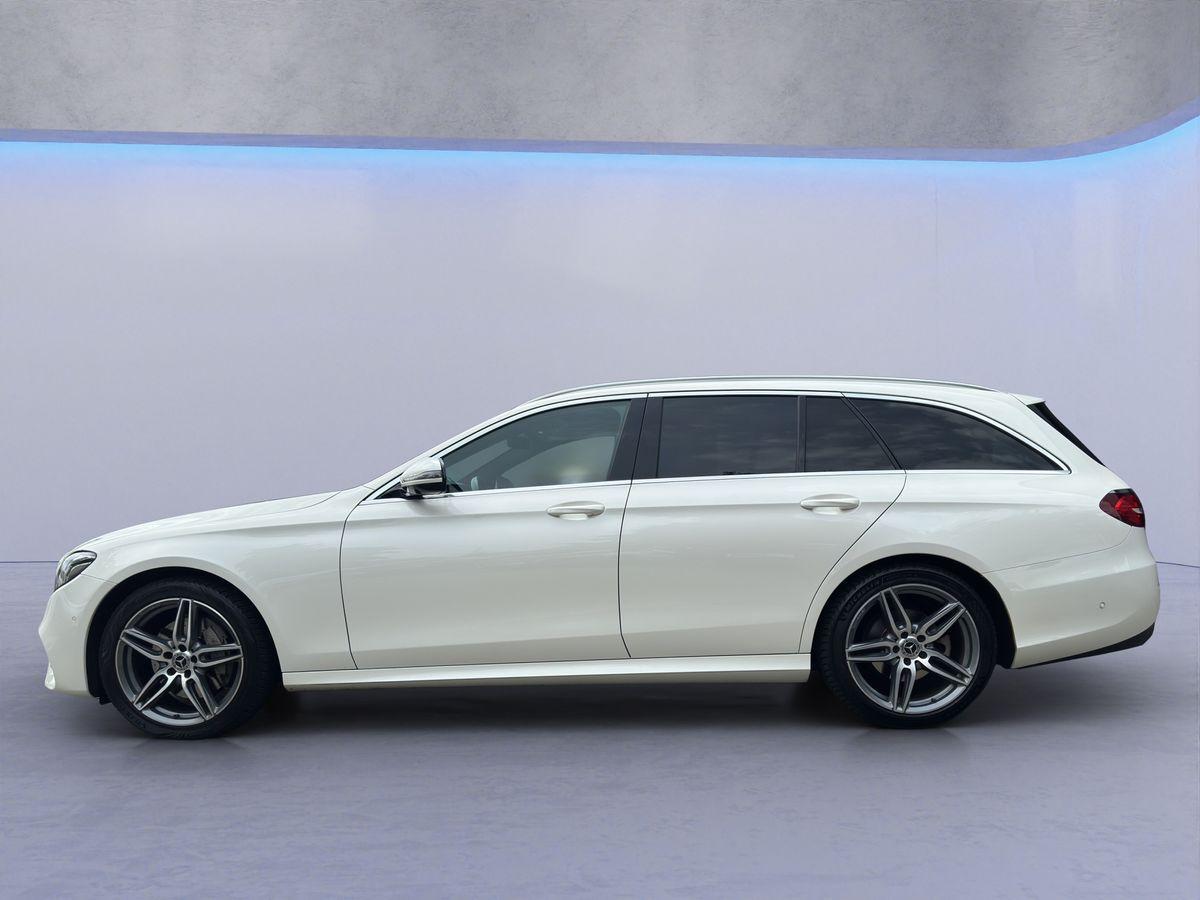 Mercedes-Benz E 220d T AMG-Line LED/360°/Leder/Pano/Burmester