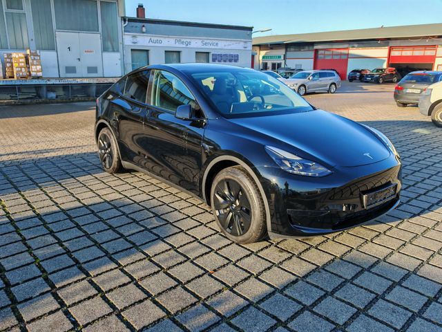 Tesla Model Y SR RWD