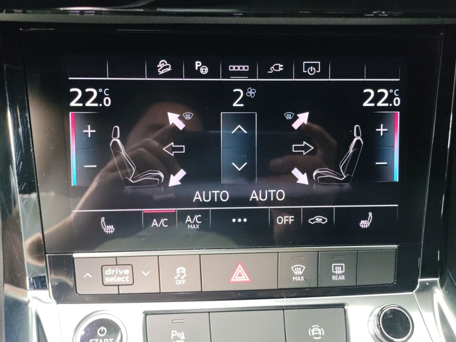 Audi Q8 e-tron - Bild 20