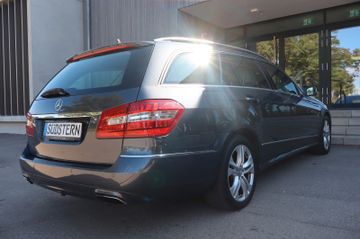 Mercedes E 200 - 4