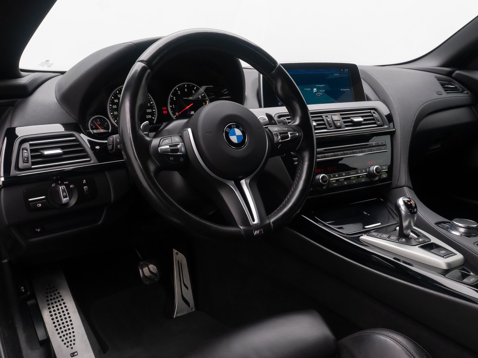 Fahrzeugabbildung BMW M6 Cabrio 360&deg; HUD B&O SoftClose Komfort 20Zoll