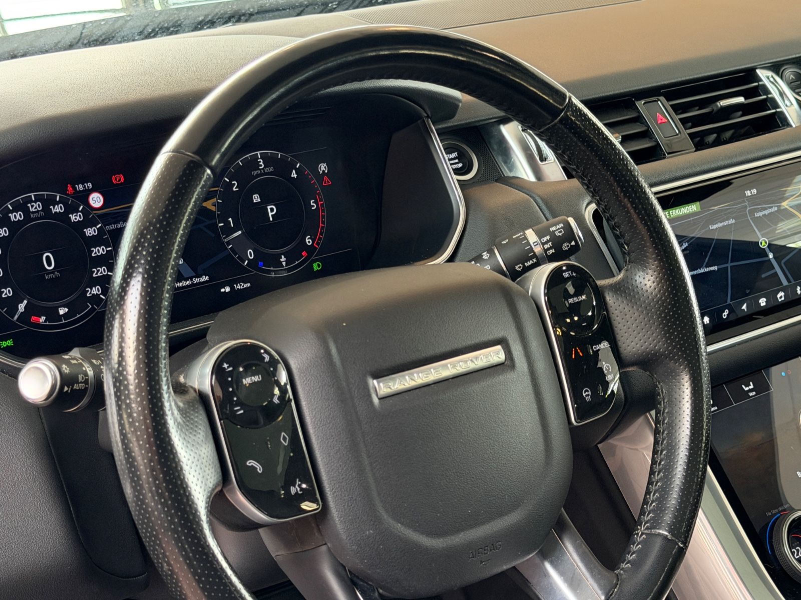 Fahrzeugabbildung Land Rover Range Rover Sport/PANORAMA/MERIDIAN/KAMERA