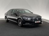 Volkswagen Passat 2.0 TDI*HIGHLINE*R LINE-LED-AHK-R.KAM-ACC - Volkswagen Passat: Limousine, R