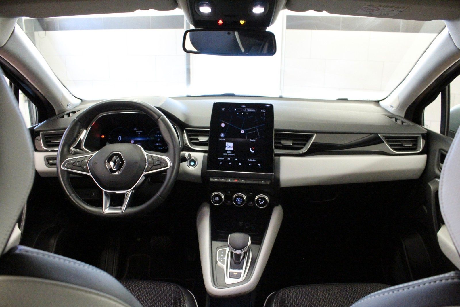 Fahrzeugabbildung Renault Captur E-Tech Plug-In 160* Edition One *