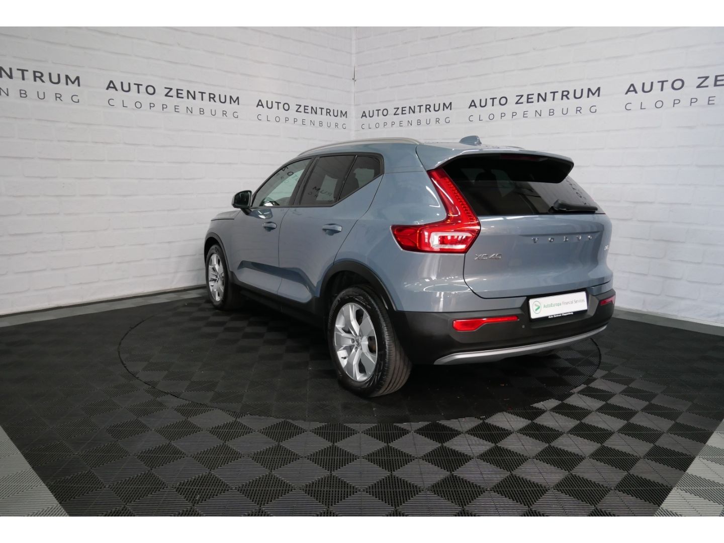 Volvo XC40 Momentum Pro 2WD LED+Navi+Kamera+PDC+18'' imagem 3