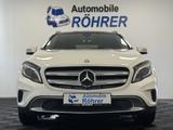 Mercedes-Benz GLA 200 Automatik Urban Sport Pano Navi Bi-Xenon - mit Benzin-Antrieb: Teilleder, Geländewagen