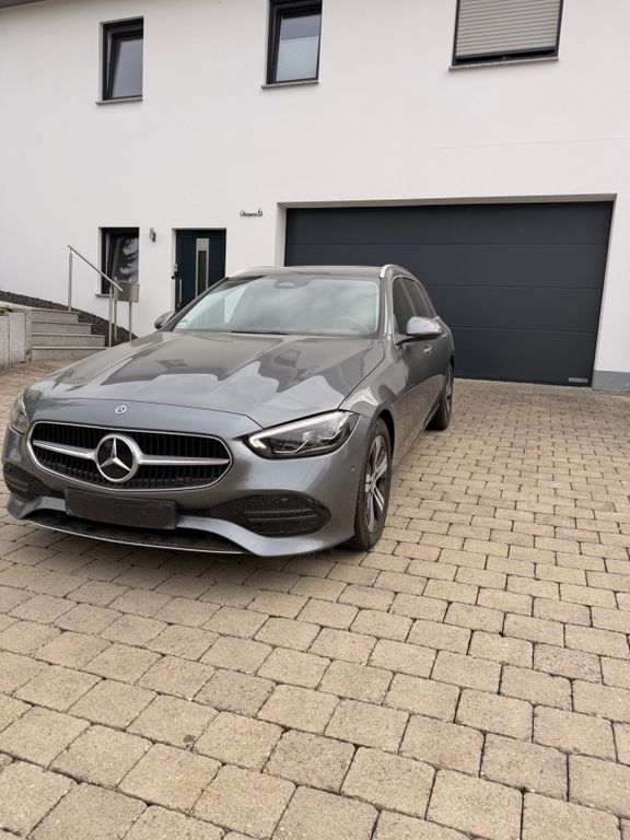 Image of Mercedes-Benz C 220