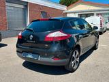 Renault Megane III Lim. 5-trg. BOSE Edition*NAVI*SHZ* - gebrauchte Renault Megane aus dem Jahr 2011