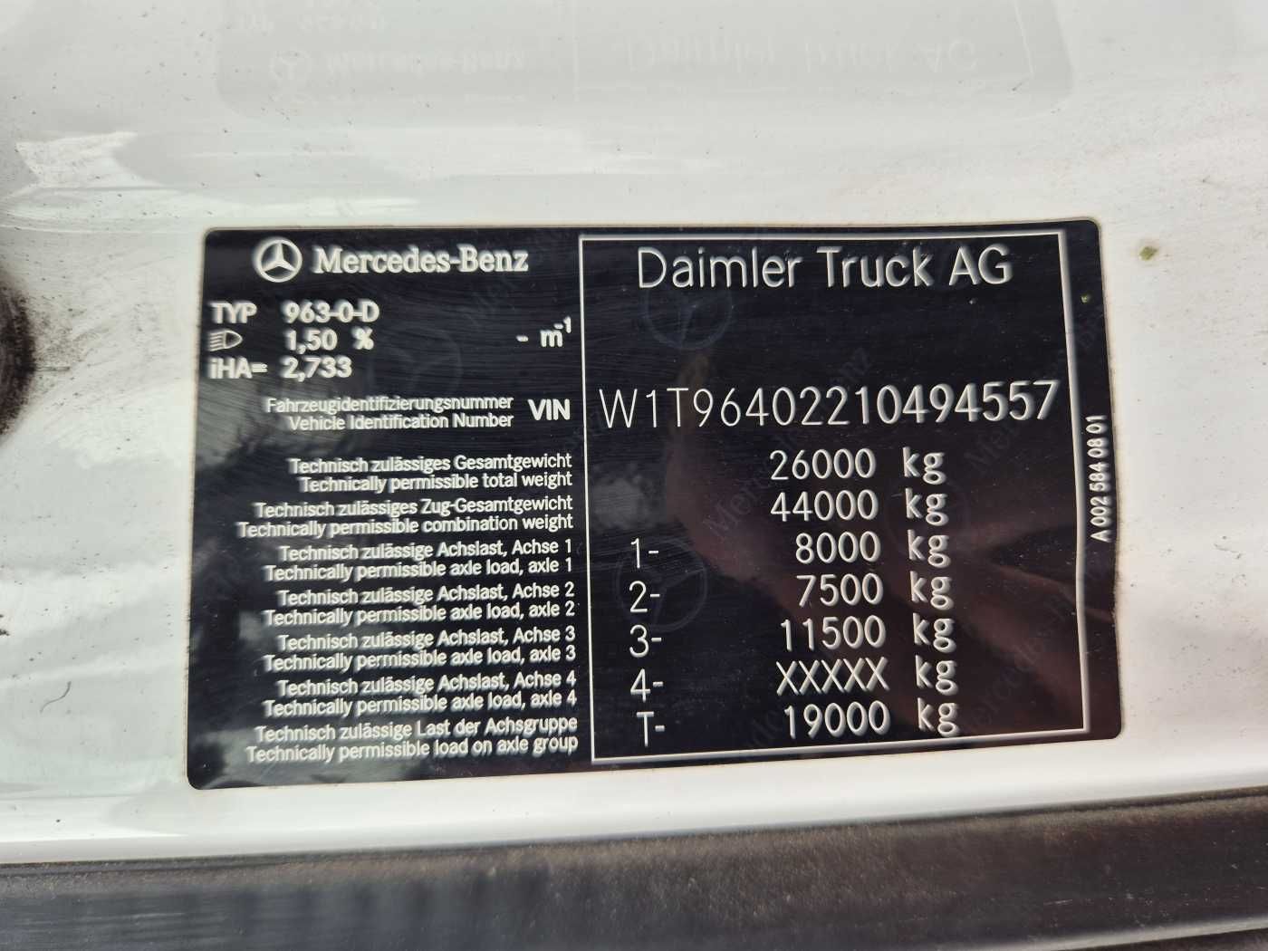 Fahrzeugabbildung Mercedes-Benz Arocs 2643 L 6x2/4 VDL AHK Funk Vorlaufachse
