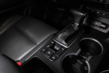 Bild 21 Kia Sportage 1,6 T-GDi Black Ed. 4WD AHK Navi Leder