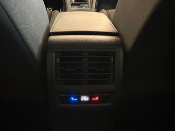 MYAUTOCENTER – Gebraucht- und Jahreswagen mit Werkstattservice in Pfaffenhofen Volkswagen Golf VIII Variant *Parkass.*LED*Virtuel*AHK*