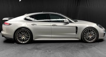 Porsche Panamera - 3