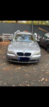 BMW 545i A touring - - BMW 545 aus 2004: 545i