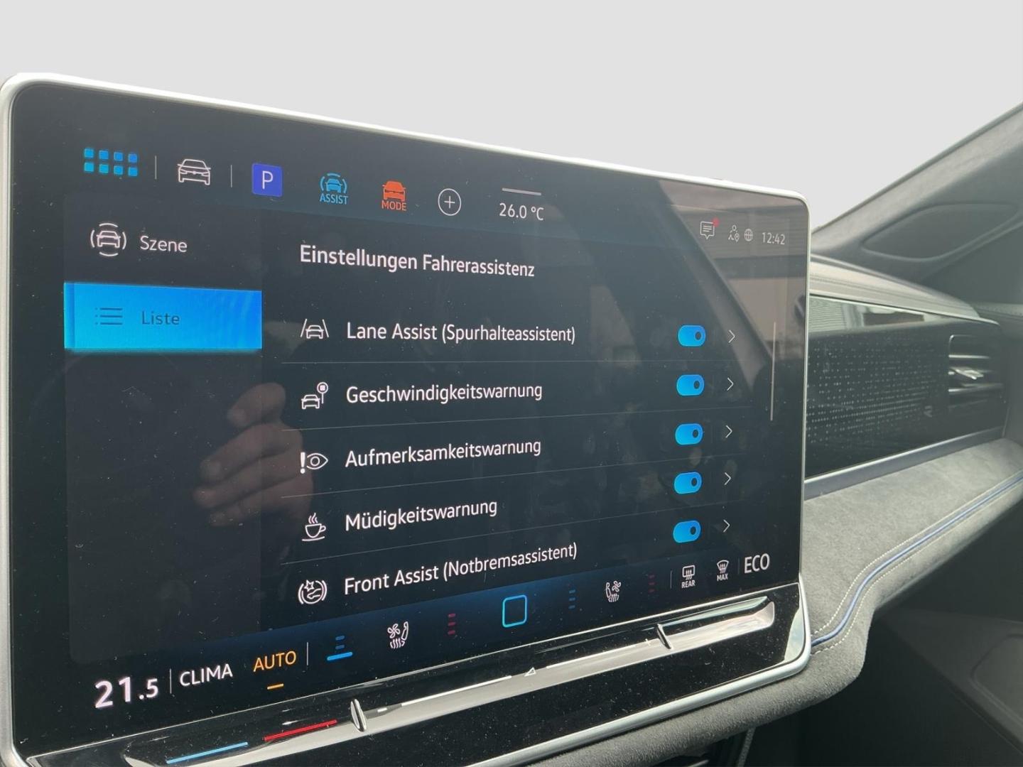 Volkswagen Passat Variant 1.5 TSI eHybrid 6-DSG R-Line AHK 