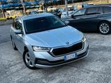 Skoda "DA VETRINA " Skoda Octavia 2.0 TDI 150 CV DSG S - Skoda Octavia mit Halbautomatikschaltung