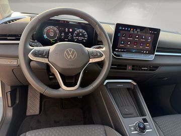 Volkswagen T-Roc - 11