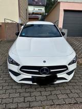 Mercedes-Benz CLA 250 e Coupé AMG - Mercedes-Benz 250: Coupe