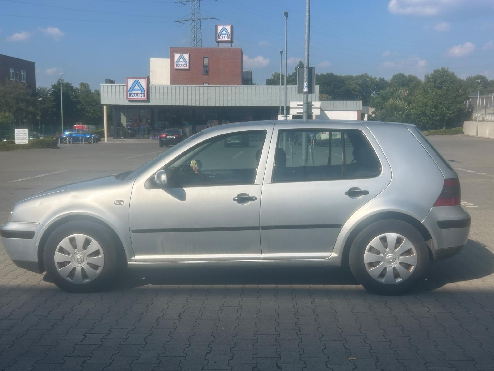 Volkswagen Golf 1.4 Special *AHK*KLIMA*RADIO*