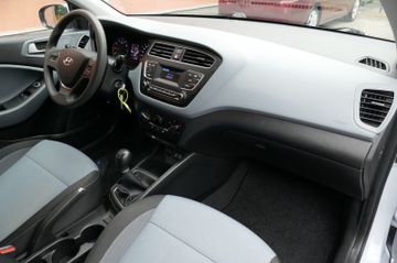 Fahrzeugabbildung Hyundai i20 Select aus 1. Hand