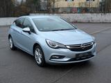 Opel Astra K 1.4 Turbo/Leder/LED/4x SHZ/Autom/Sitzküh - mit Benzin-Antrieb: Silber, Vollleder