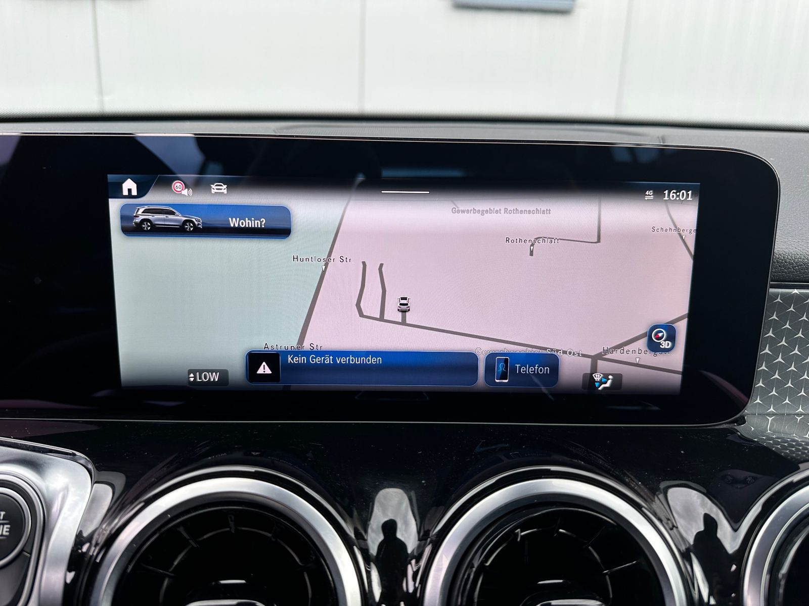Fahrzeugabbildung Mercedes-Benz GLB 200 d Progressive Advanced NAV+LED+AHK