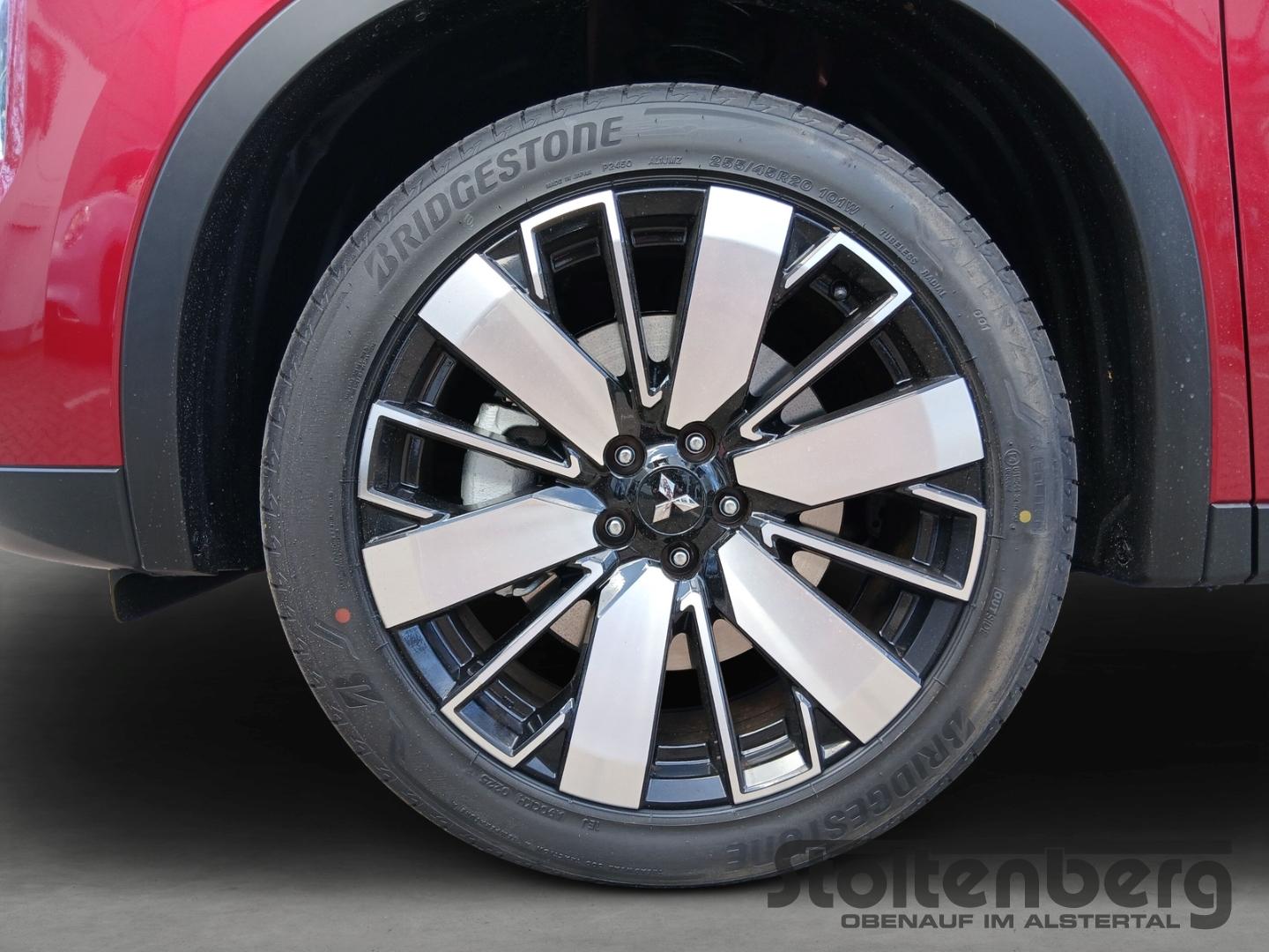 Mitsubishi Outlander Intro Edition 2.4 PHEV S-AWC HUD Stand
