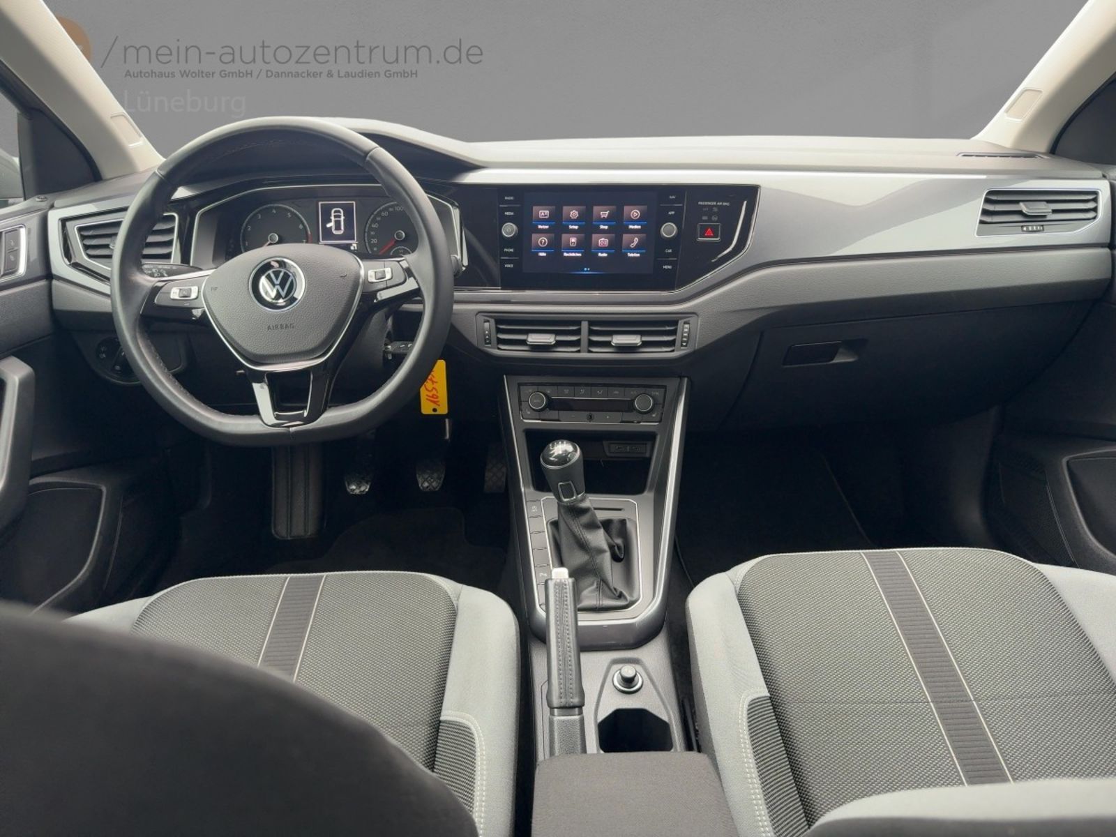 Fahrzeugabbildung Volkswagen Polo 1.0 TSI Highline Alu LED Sitzh. PDC Klima