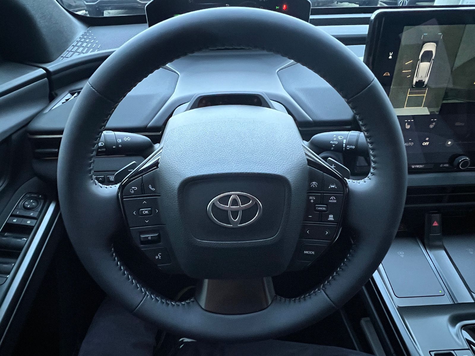 Fahrzeugabbildung Toyota BZ4X 73 kWh Teamplayer 360° KAMERA