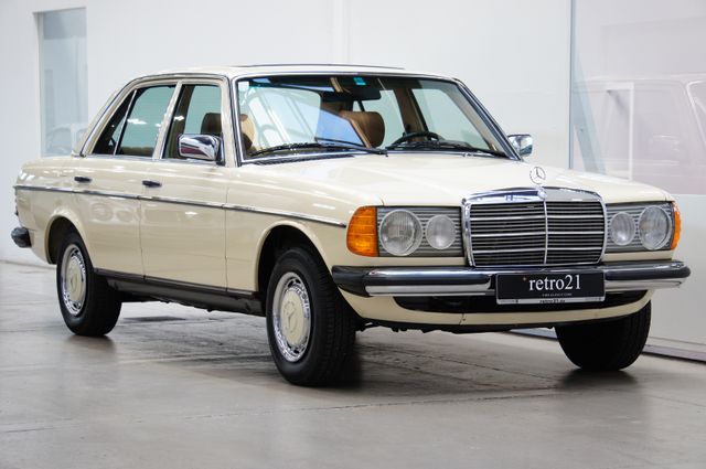 Mercedes-Benz 240D (W123) **Originalzustand*Erstlack**