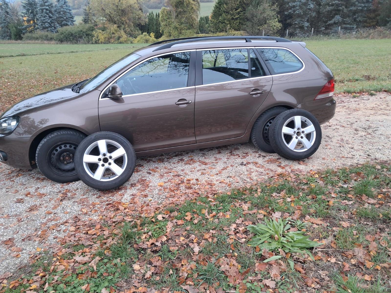 Volkswagen Golf 2012 — engine 1.598 cm³, 105 HP (77kW)