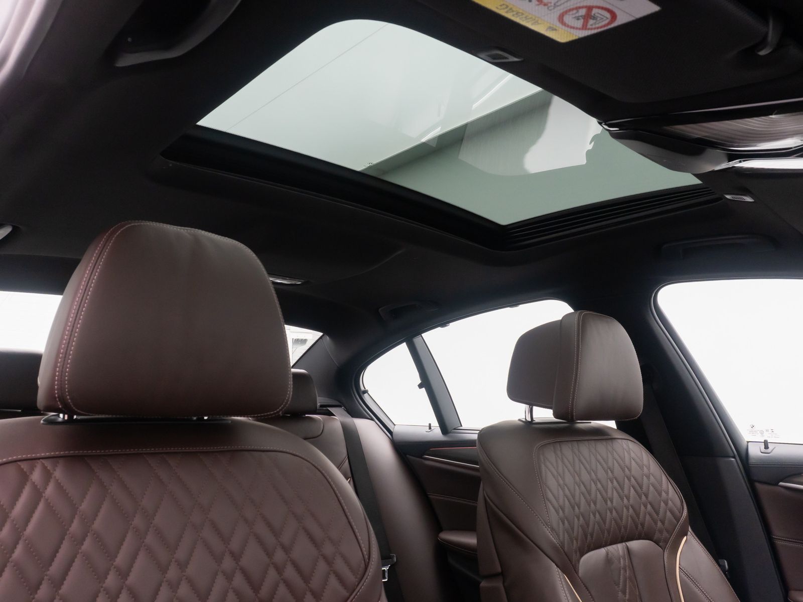 Fahrzeugabbildung BMW 530e Luxury Line ACC 360&deg; DAB Alarm Individual