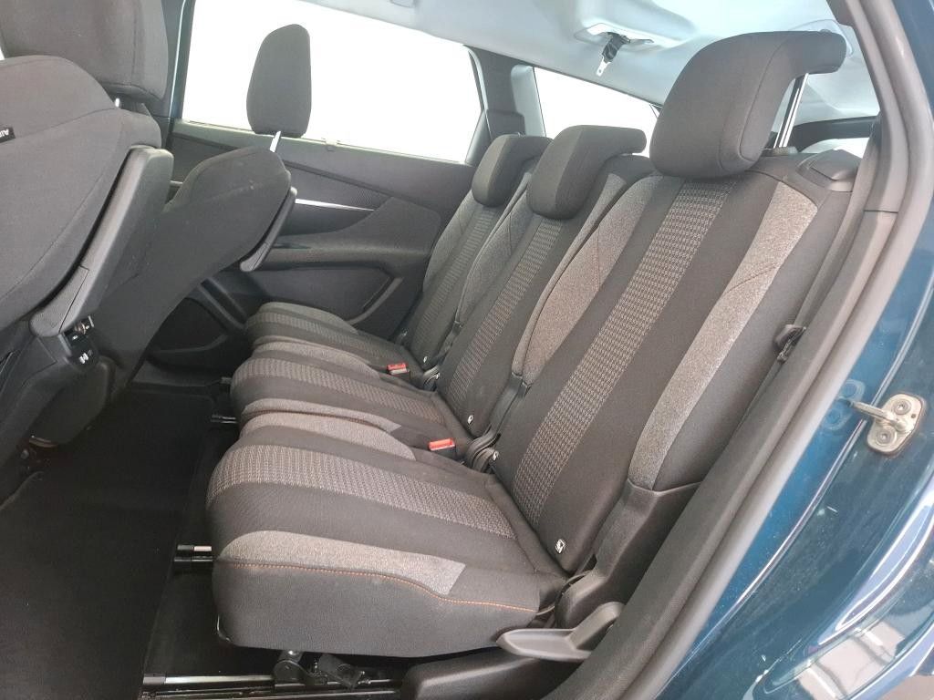 Fahrzeugabbildung Peugeot 5008 Active Pack 1.5D LED/NAVI/PDC/R´CAM