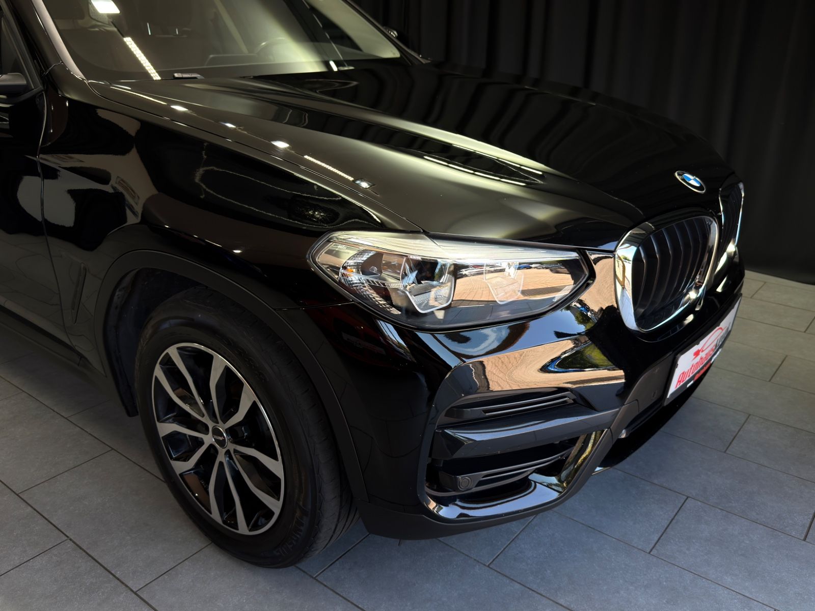 Fahrzeugabbildung BMW X3 xDrive 30d Advantage|HIFI|NAVI|AHK|