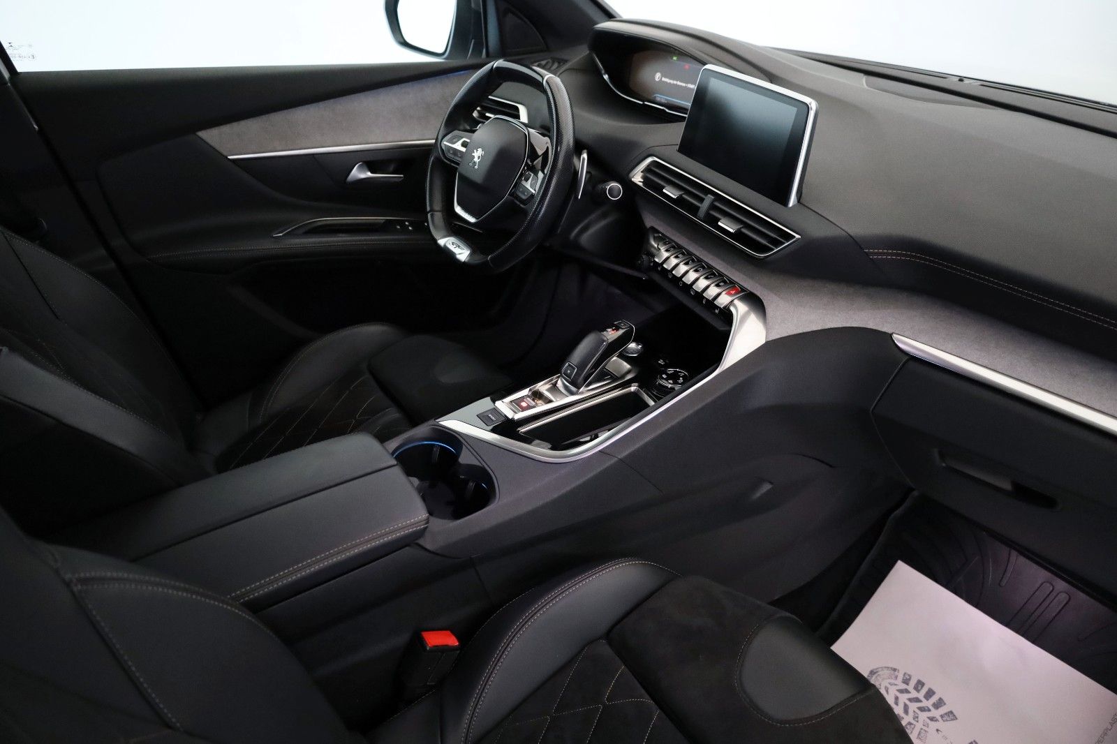 Fahrzeugabbildung Peugeot 5008 GT,7 Sitze,Leder,Navi,LED,Kamera,SH,PDC,AHK