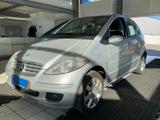 Mercedes-Benz A -Klasse A 200 Elegance - Mercedes-Benz A 200: Elegance