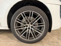PORSCHE Macan S, 1. Hand, Standheizung, Sport Design,AHK