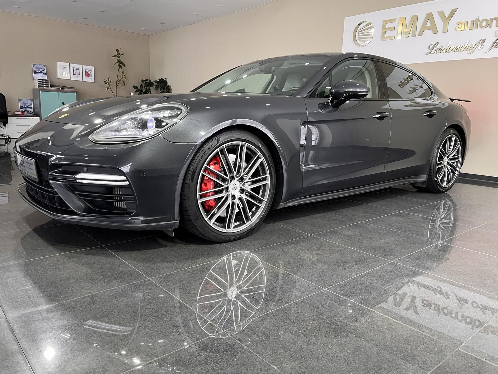 PORSCHE Panamera Turbo **Sport Chrono**