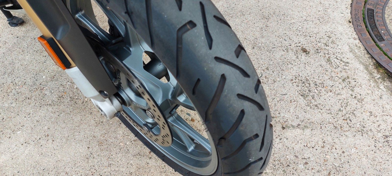 Fahrzeugabbildung BMW R 1250 GS Voll