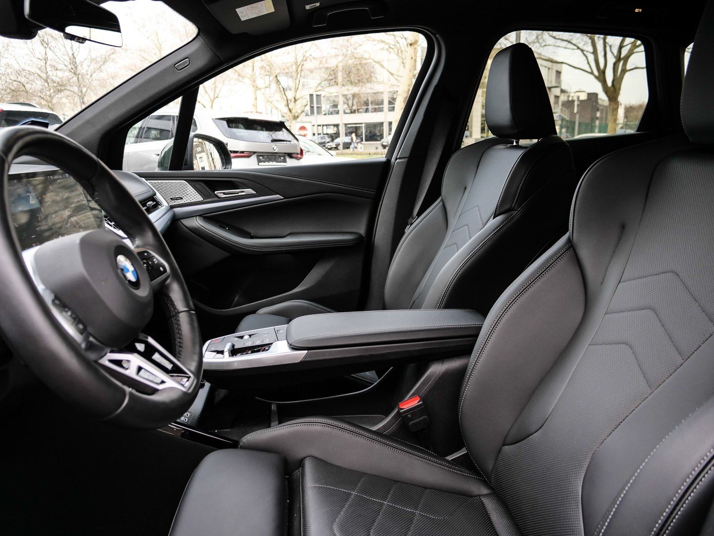 BMW 223 Active Tourer - Bild 9