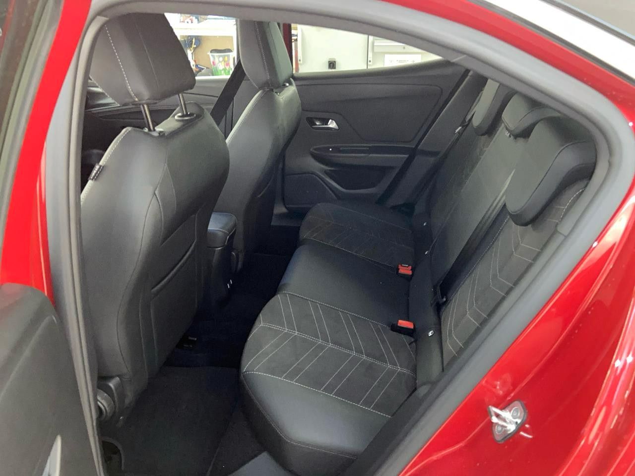 Fahrzeugabbildung Opel Mokka Ultimate Automatik/Navi/Massagesitz!
